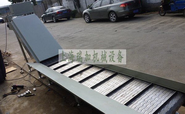 爬坡链板输送机